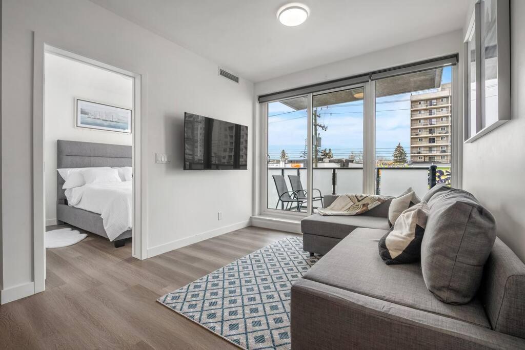 Chic 1Br Kensington Unit W/Parking Apartment YYC Екстериор снимка