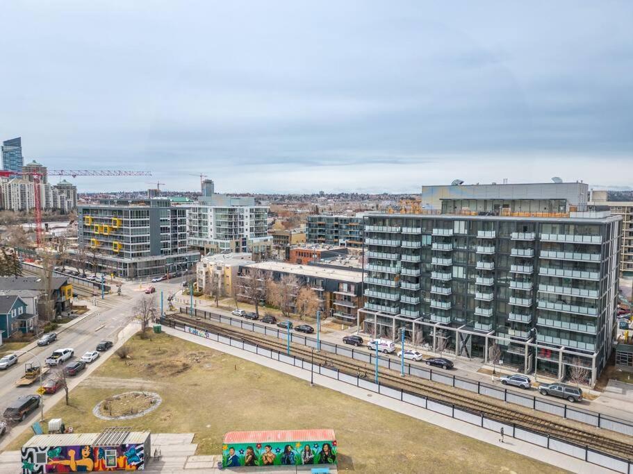 Chic 1Br Kensington Unit W/Parking Apartment YYC Екстериор снимка