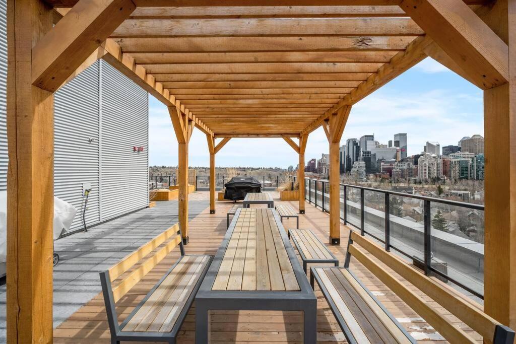 Chic 1Br Kensington Unit W/Parking Apartment YYC Екстериор снимка
