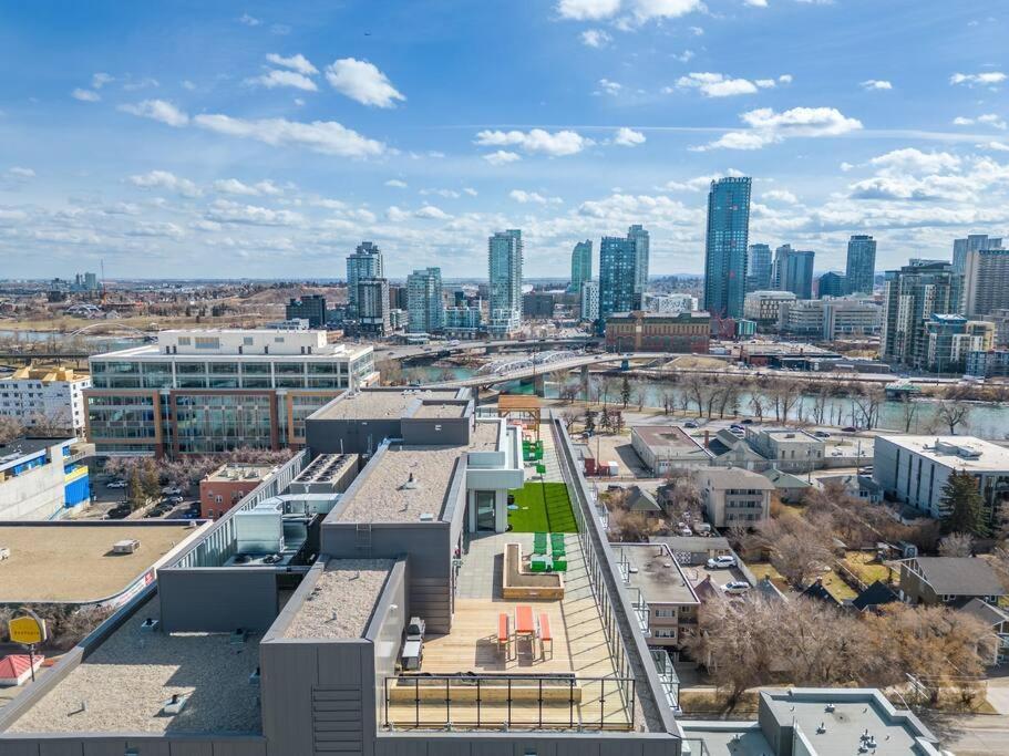 Chic 1Br Kensington Unit W/Parking Apartment YYC Екстериор снимка
